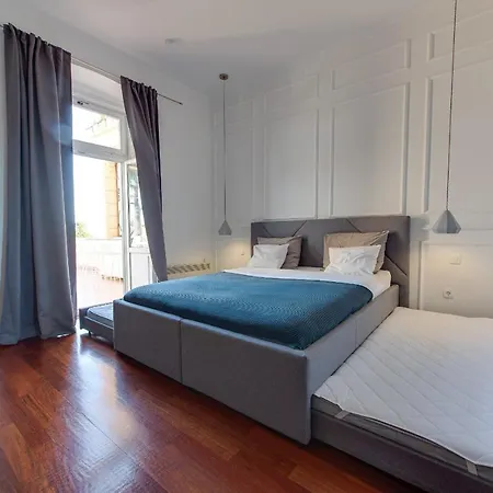 Luxury Seaview Apartment *