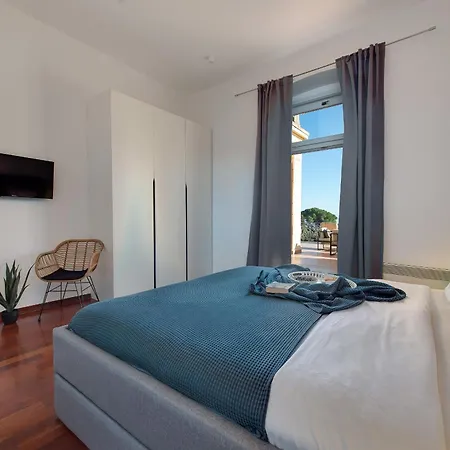Luxury Seaview Appartement *